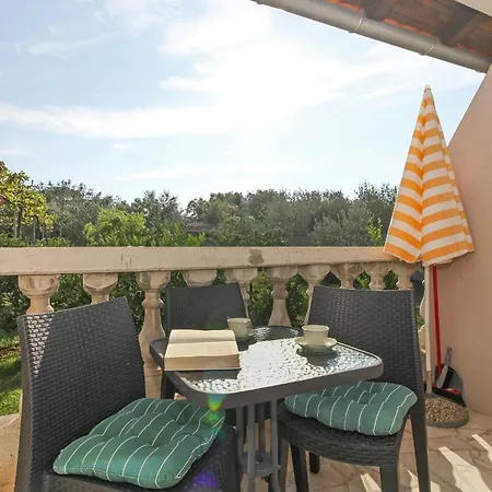 בית הארחה Toni In - Istrien 3*